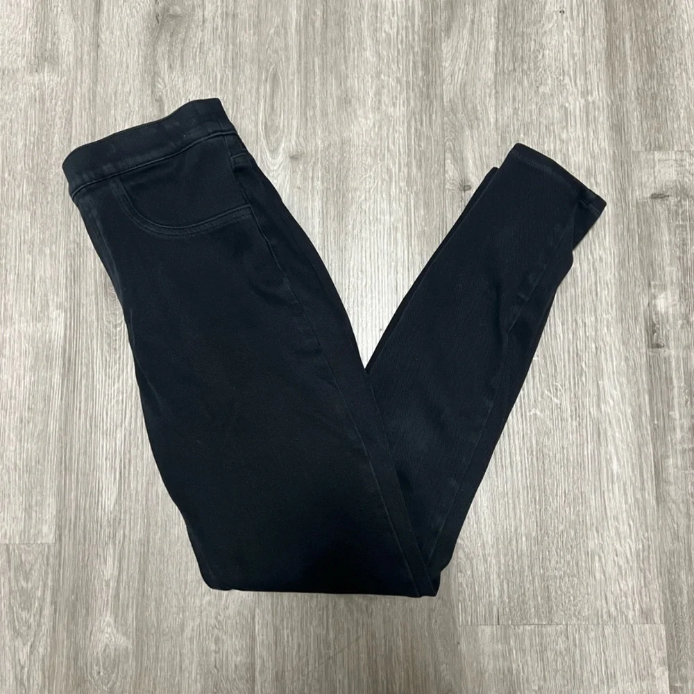 Spanx Pull-On Black Denim Jeggings size S (27)‎